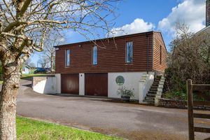 Long Cross Farm_Garage External - click for photo gallery